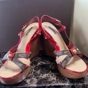 Louis Vuitton Rubis Portofino wedge heels